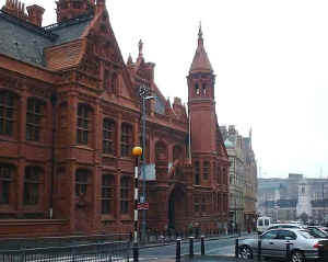 lawcourts.jpg (43408 bytes)