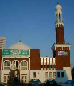 mosque.jpg (50586 bytes)