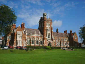 school.jpg (88522 bytes)