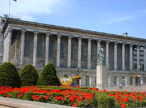 townhall3.jpg (101238 bytes)
