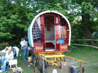 gipsey_caravan.jpg (136696 bytes)